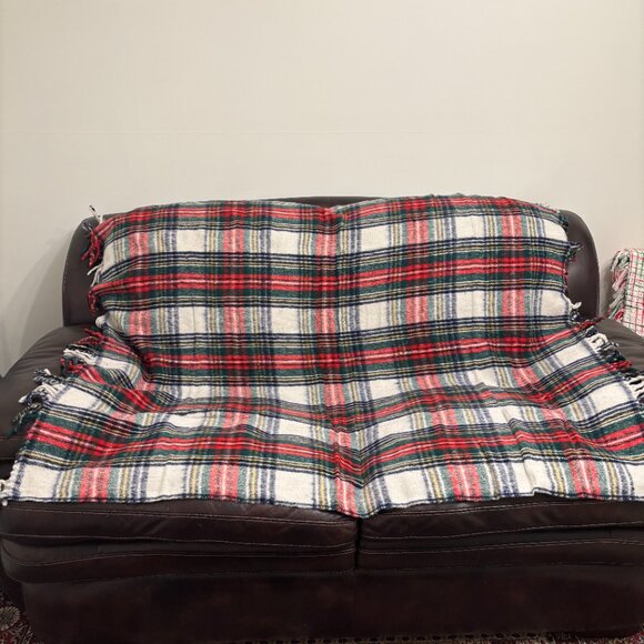 Vintage Plaid Fringed Stadium Blanket, Red White Green Blue 51" x 67" NIB - Picture 1 of 6